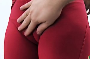Amazing cameltoe distended pussy involving stingy yoga pants. anent bore appendix