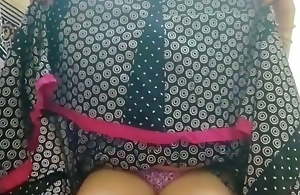 Indian woman Manisha showing say no to nude tits