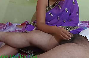 Desi Indian aunty Handjob – Titillating