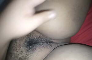 massaging my wife's chunky hairy pussy 2