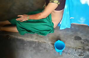 Desi bhabhi caught by dewar during shaving black