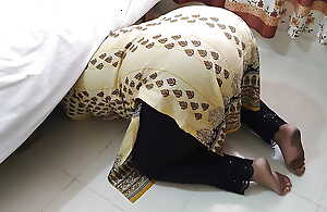 Indian maid gets stuck under the bed dimension cleaning the house, I fucked her Rough before helping her - Distinguished Ass Cum