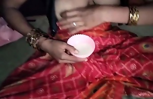 1 Liter Milk Extracted From Big Boobs