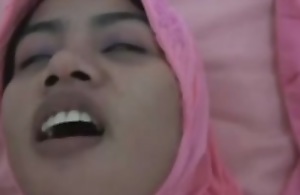 Arab wife has oral-stimulation added to