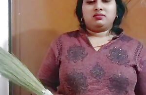 Desi Indian maid seduced when thither was no wife