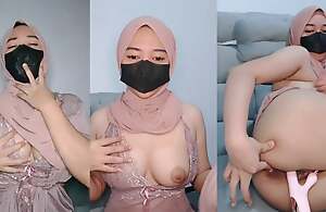 Hijab girl tries anal execration